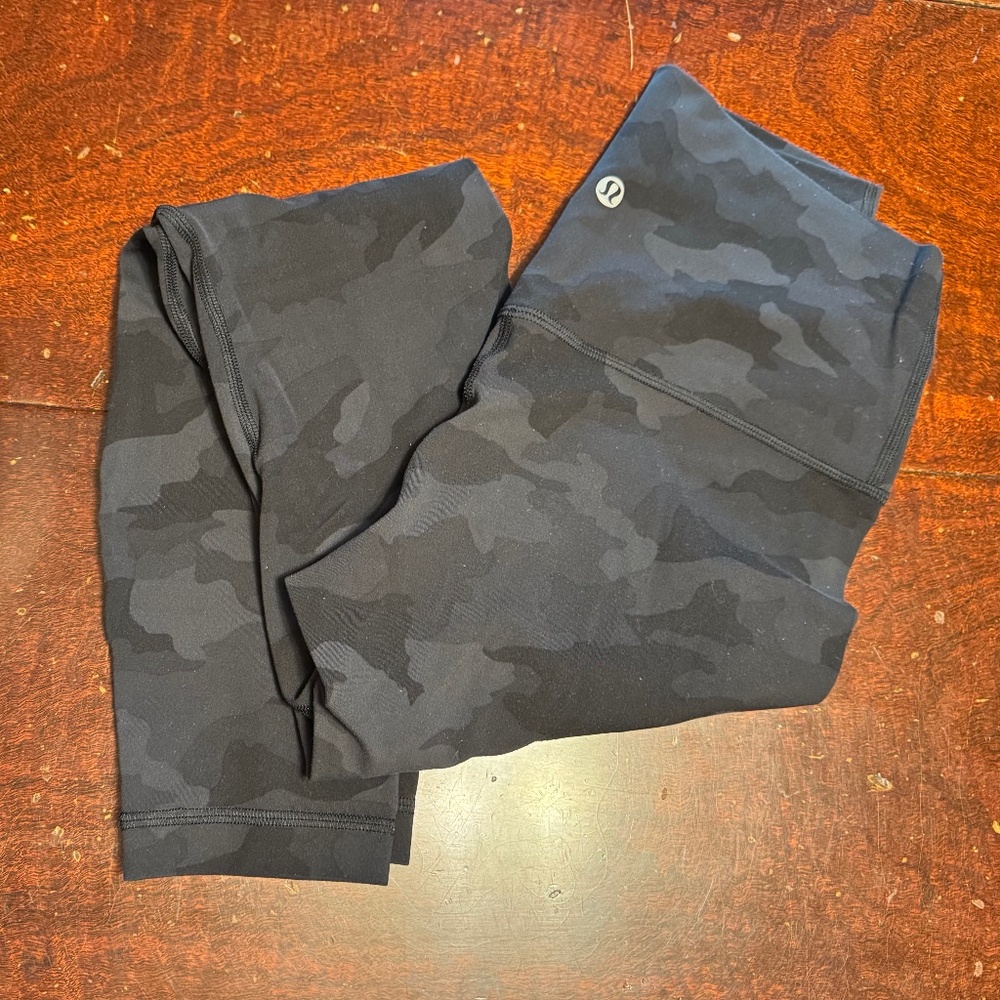 Lululemon Align 25" High Rise Pant - 6 - Heritage Camo Deep Coal